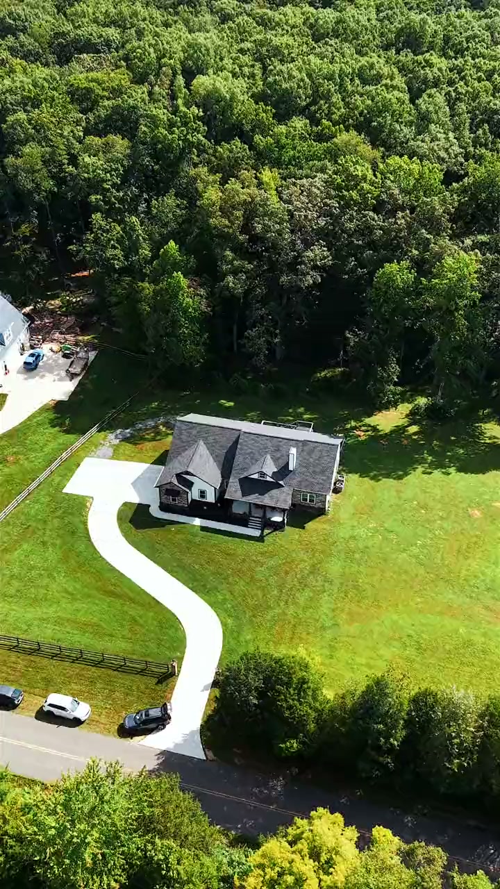 Modern farmhouse tour — agent-led listing reel · Caza Group